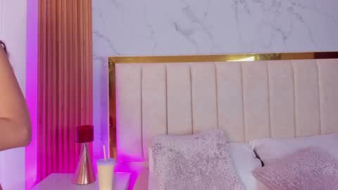 Snapshot of victoria_joliegb chatting on December 17, 2024, 12:11 pm Victoria Lozano online show from December 17, 2024, 12:11 pm