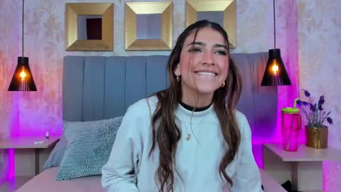 Snapshot of victoria_joliegb chatting on February 28, 2025, 12:42 pm Victoria Lozano online show from February 28, 2025, 12:42 pm