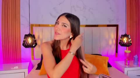 Snapshot of victoria_joliegb chatting on March 10, 2025, 12:48 pm Victoria Lozano online show from March 10, 2025, 12:48 pm