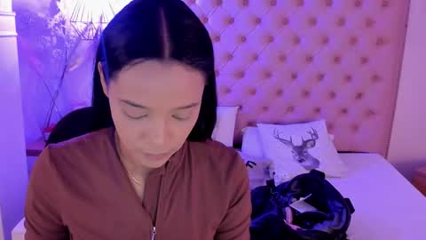 victoria_kitt online show from September 17, 2025, 7:15 pm