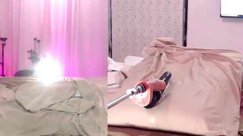 victoria_luxe online show from February 20, 2025, 6:46 pm