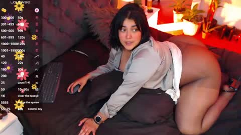 Snapshot of victoria_monteroo chatting on May 2, 2026, 1:54 am Call me Vic online show from May 2, 2026, 1:54 am