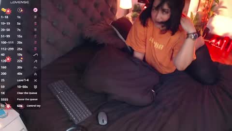 Snapshot of victoria_monteroo chatting on May 6, 2026, 1:03 am Call me Vic online show from May 6, 2026, 1:03 am