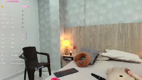 Snapshot of victoria_pachon chatting on July 2, 2026, 9:37 am victoria_pachon online show from July 2, 2026, 9:37 am