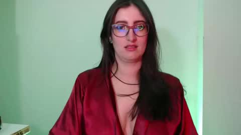 Victoria online show from December 6, 2024, 8:18 pm