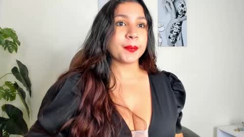 Snapshot of victoria_rossee chatting on February 2, 2026, 12:37 pm VICTORIA online show from February 2, 2026, 12:37 pm