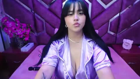 Snapshot of victoria_rossy_ chatting on February 4, 2025, 1:06 pm Victoria online show from February 4, 2025, 1:06 pm