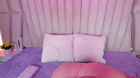 Snapshot of victoria_rossy_ chatting on July 10, 2026, 9:06 pm Victoria online show from July 10, 2026, 9:06 pm
