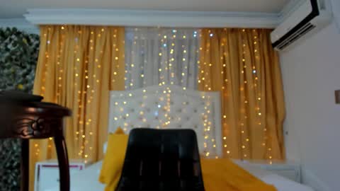 Snapshot of victoria_sweets_ chatting on November 13, 2025, 9:03 pm victoria_sweets_ online show from November 13, 2025, 9:03 pm