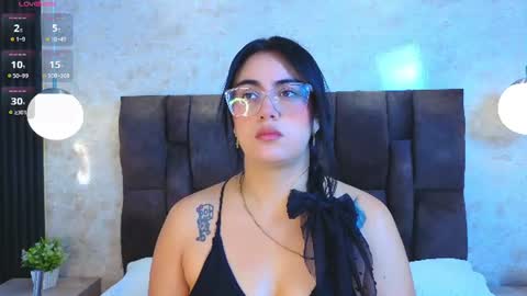 Snapshot of victoriaandrade chatting on June 24, 2026, 11:42 am Victoria Andrade online show from June 24, 2026, 11:42 am