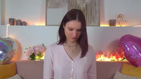 Snapshot of victoriaardern chatting on February 15, 2025, 6:23 am Victoria online show from February 15, 2025, 6:23 am