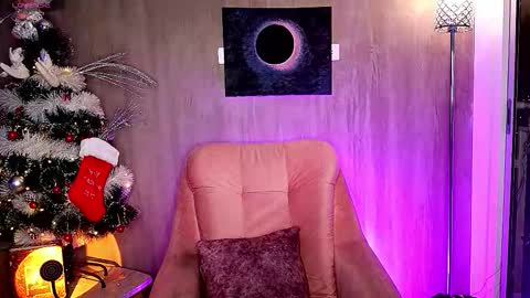  Tory  online show from December 5, 2025, 4:43 am