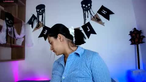 Victoria online show from October 11, 2025, 11:53 am