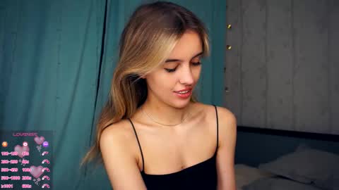 Anasteisha  Day Helen  Night online show from October 26, 2025, 7:42 pm