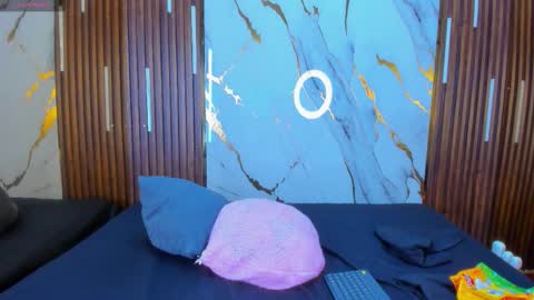 Snapshot of victoriaduarte chatting on October 15, 2025, 8:53 pm Victoria online show from October 15, 2025, 8:53 pm