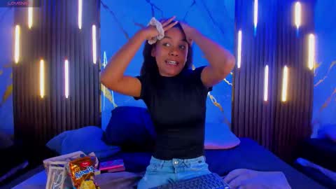 Snapshot of victoriaduarte chatting on November 7, 2025, 8:42 pm Victoria online show from November 7, 2025, 8:42 pm