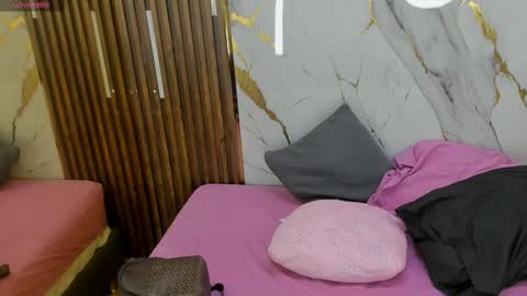 Snapshot of victoriaduarte chatting on November 20, 2025, 8:30 pm Victoria online show from November 20, 2025, 8:30 pm