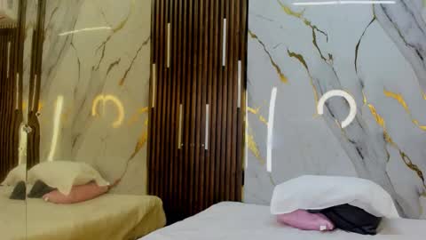 Snapshot of victoriaduarte chatting on November 23, 2025, 7:57 pm Victoria online show from November 23, 2025, 7:57 pm