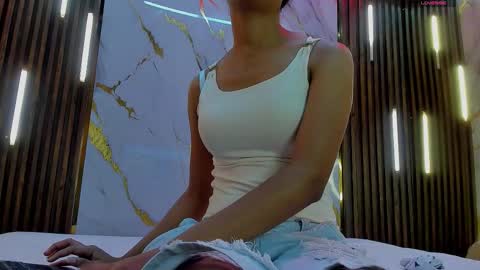 Snapshot of victoriaduarte chatting on December 17, 2025, 7:53 pm Victoria online show from December 17, 2025, 7:53 pm