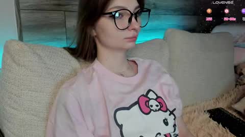 Victoria online show from March 25, 2026, 11:55 pm