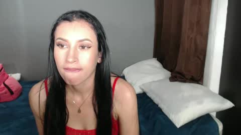 Snapshot of victorialeens chatting on December 14, 2024, 4:12 am VICTORIA online show from December 14, 2024, 4:12 am