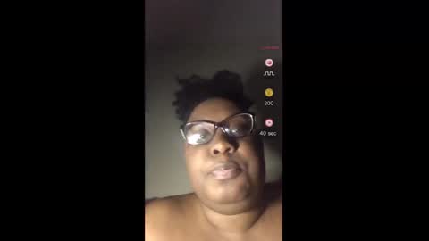Snapshot of victorialuv22 chatting on January 31, 2025, 3:41 am victorialuv22 online show from January 31, 2025, 3:41 am