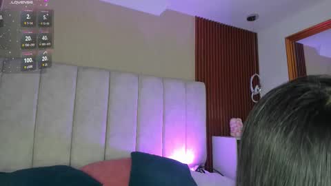 Maria Victoria online show from December 4, 2025, 11:19 am