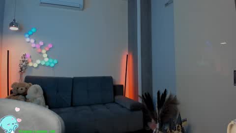 Snapshot of victorias_world chatting on December 13, 2024, 6:05 pm Viktoria online show from December 13, 2024, 6:05 pm