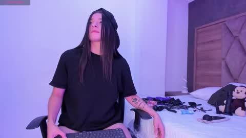 victoriasanz_ online show from December 23, 2025, 5:05 am