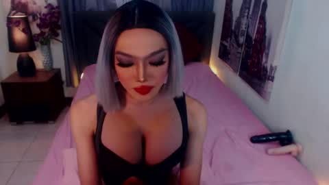 Victoria online show from April 22, 2026, 1:41 am