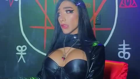 Snapshot of victoriavampire666 chatting on October 24, 2025, 5:37 am Victoria Vampire online show from October 24, 2025, 5:37 am