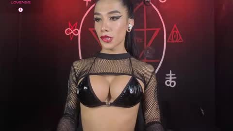 Snapshot of victoriavampire666 chatting on May 13, 2026, 7:39 am Victoria Vampire online show from May 13, 2026, 7:39 am