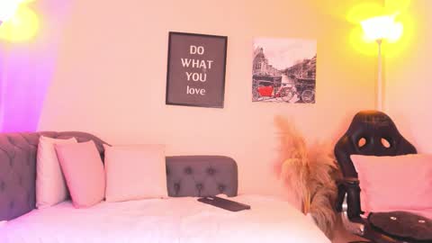 Snapshot of victoriazans chatting on February 19, 2026, 4:08 am Victoriazans online show from February 19, 2026, 4:08 am