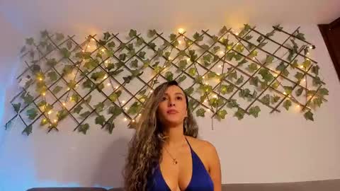 victoriia_rose_ online show from January 12, 2026, 8:58 pm