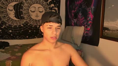 Victorino Jhonson online show from December 29, 2024, 8:15 pm