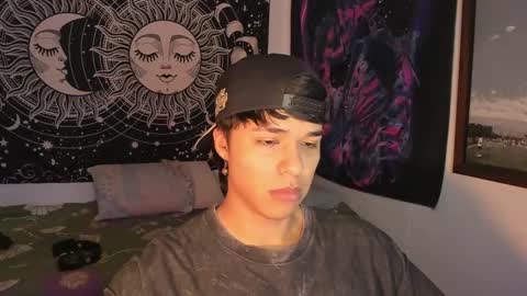 Victorino Jhonson online show from February 5, 2025, 5:31 pm