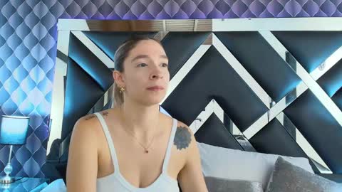 Snapshot of victtoria_lee chatting on February 4, 2025, 7:22 pm victtoria lee online show from February 4, 2025, 7:22 pm