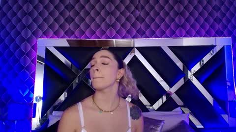 Snapshot of victtoria_lee chatting on September 13, 2025, 7:13 pm victtoria lee online show from September 13, 2025, 7:13 pm