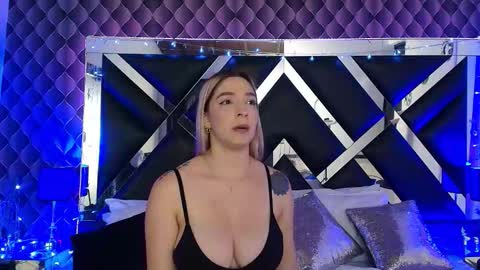 Snapshot of victtoria_lee chatting on February 3, 2026, 9:42 pm victtoria lee online show from February 3, 2026, 9:42 pm