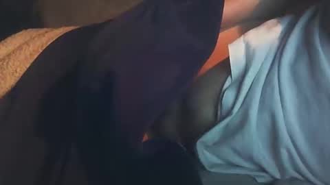 vicvictoree online show from December 22, 2025, 5:37 am