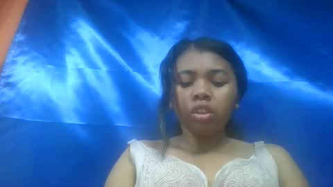 Snapshot of vierge28430 chatting on June 16, 2026, 2:36 am vierge28430 online show from June 16, 2026, 2:36 am