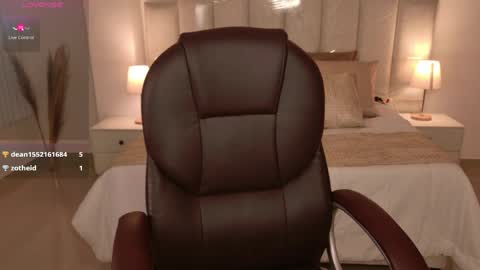 viictoria_joness online show from May 8, 2026, 10:26 pm