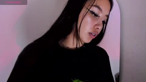 Snapshot of viioleett_cum chatting on May 11, 2026, 6:49 pm viioleett_cum online show from May 11, 2026, 6:49 pm