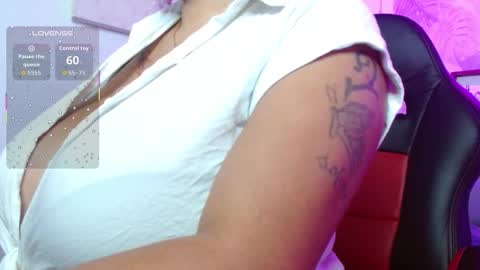 viioleta online show from October 30, 2025, 12:39 pm