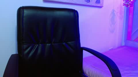 viioleta online show from May 16, 2026, 12:37 pm