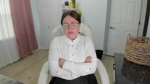 Snapshot of vika7333 chatting on February 11, 2025, 3:08 pm Ukrainian-woman online show from February 11, 2025, 3:08 pm