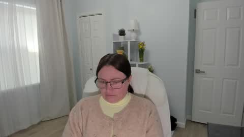 Snapshot of vika7333 chatting on March 12, 2025, 2:56 pm Ukrainian-woman online show from March 12, 2025, 2:56 pm