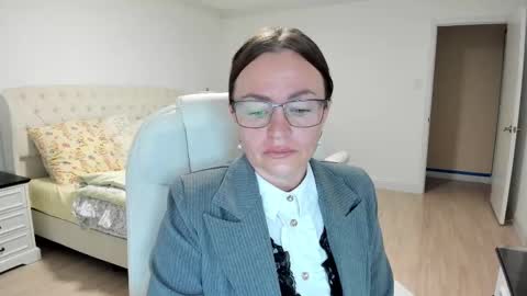 Snapshot of vika7333 chatting on September 20, 2025, 11:22 am Ukrainian-woman online show from September 20, 2025, 11:22 am