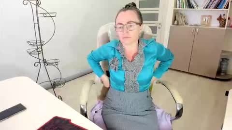 Snapshot of vika7333 chatting on November 11, 2025, 1:00 pm Ukrainian-woman online show from November 11, 2025, 1:00 pm