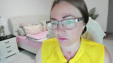 Snapshot of vika7333 chatting on June 17, 2026, 10:39 am Ukrainian-woman online show from June 17, 2026, 10:39 am